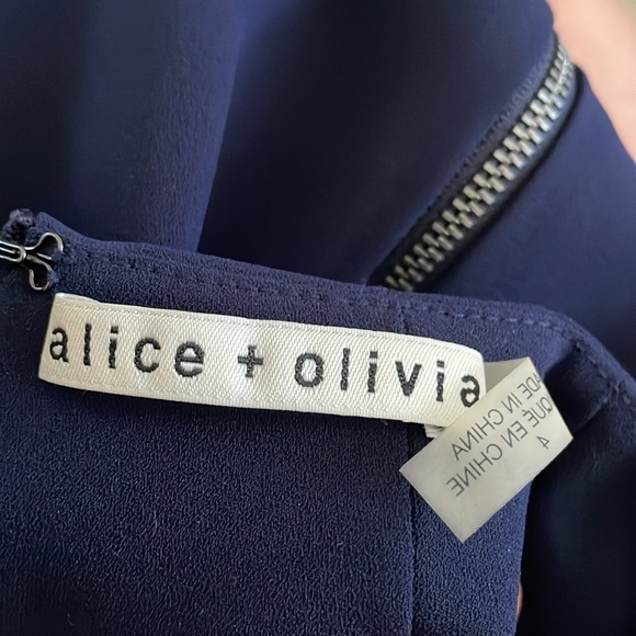 Alice + Olivia Synthetic Coley A-line Dress in Navy Blue Polyester - mordernwear.com Alice + Olivia Synthetic Coley A-line Dress in Navy Blue Polyester - mordernwear.com